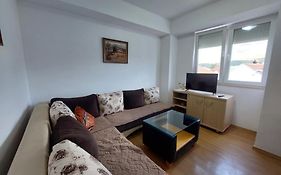 Dora'S Apartment